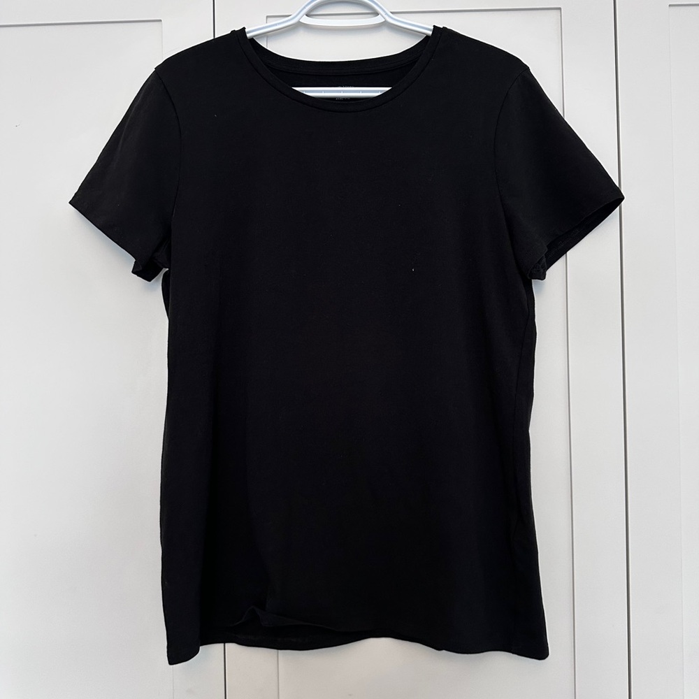 Banana Republic Woman’s Classic Black T-Shirt